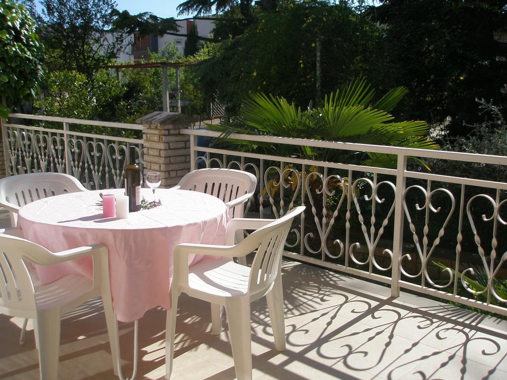 Apartment Rojnic Pula Exterior photo